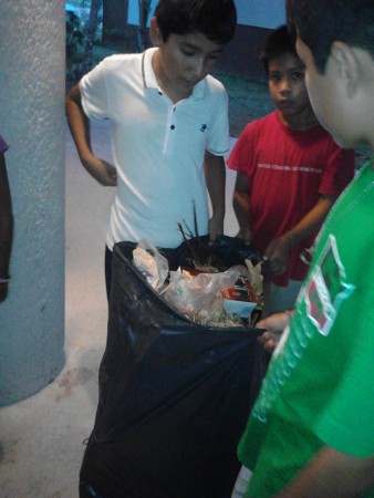 equipo ganador del torneo de limpieza